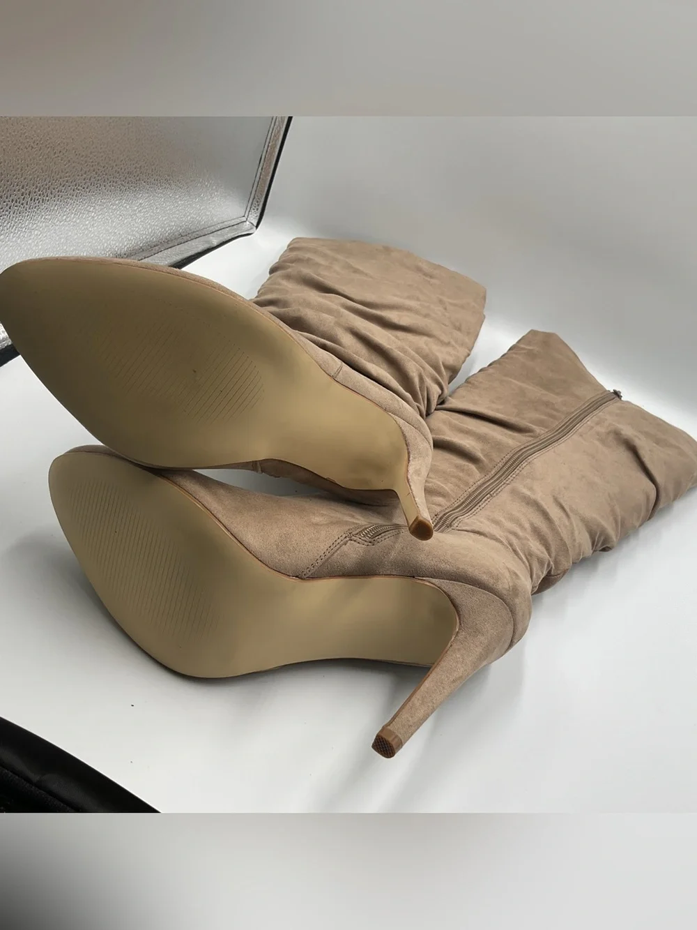 Ruched Faux Suede Knee High Slouched Boots Tan Beige Stiletto High Heel SZ 8.5
